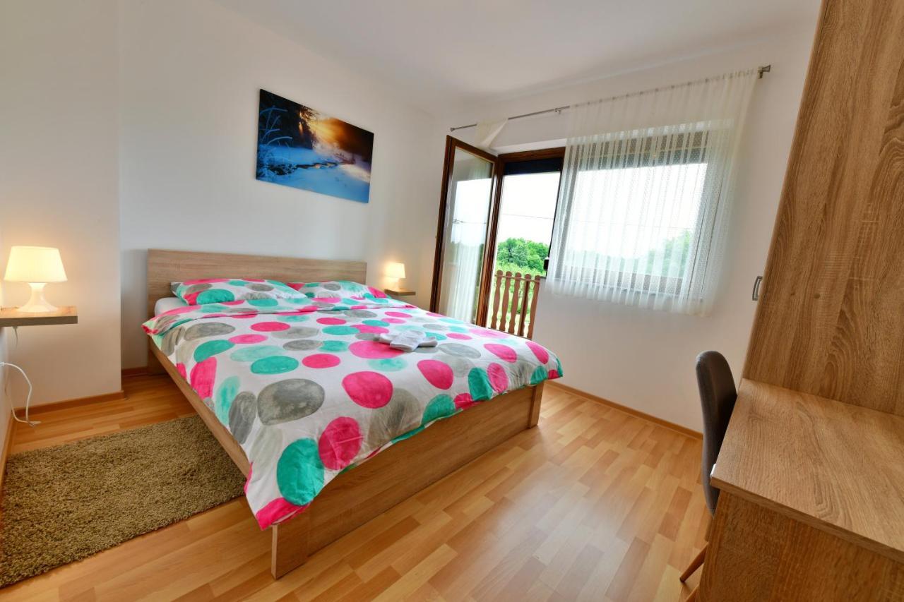 Apartman Mate Rakovica Esterno foto