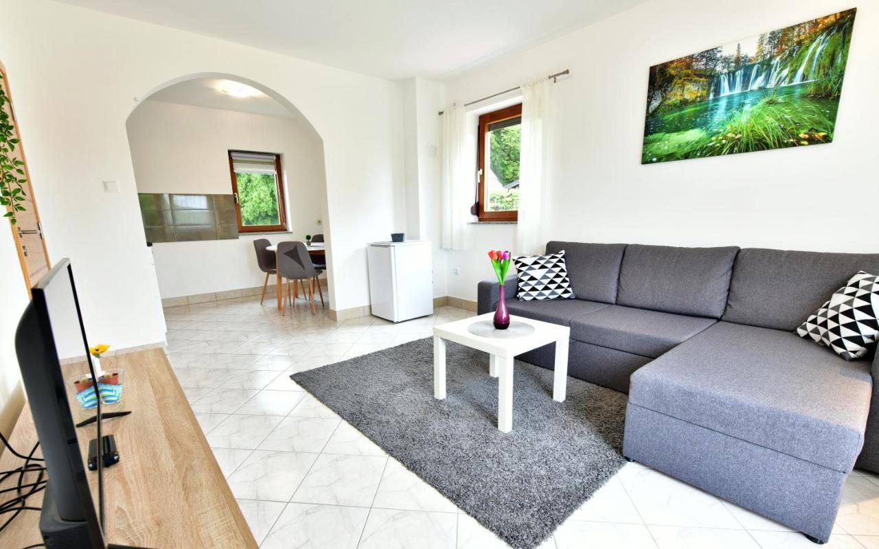 Apartman Mate Rakovica Esterno foto