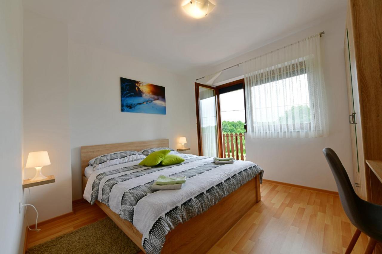Apartman Mate Rakovica Esterno foto