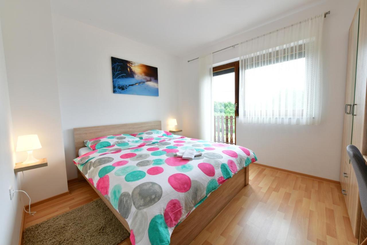 Apartman Mate Rakovica Esterno foto