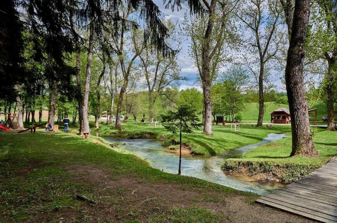 Apartman Mate Rakovica Esterno foto