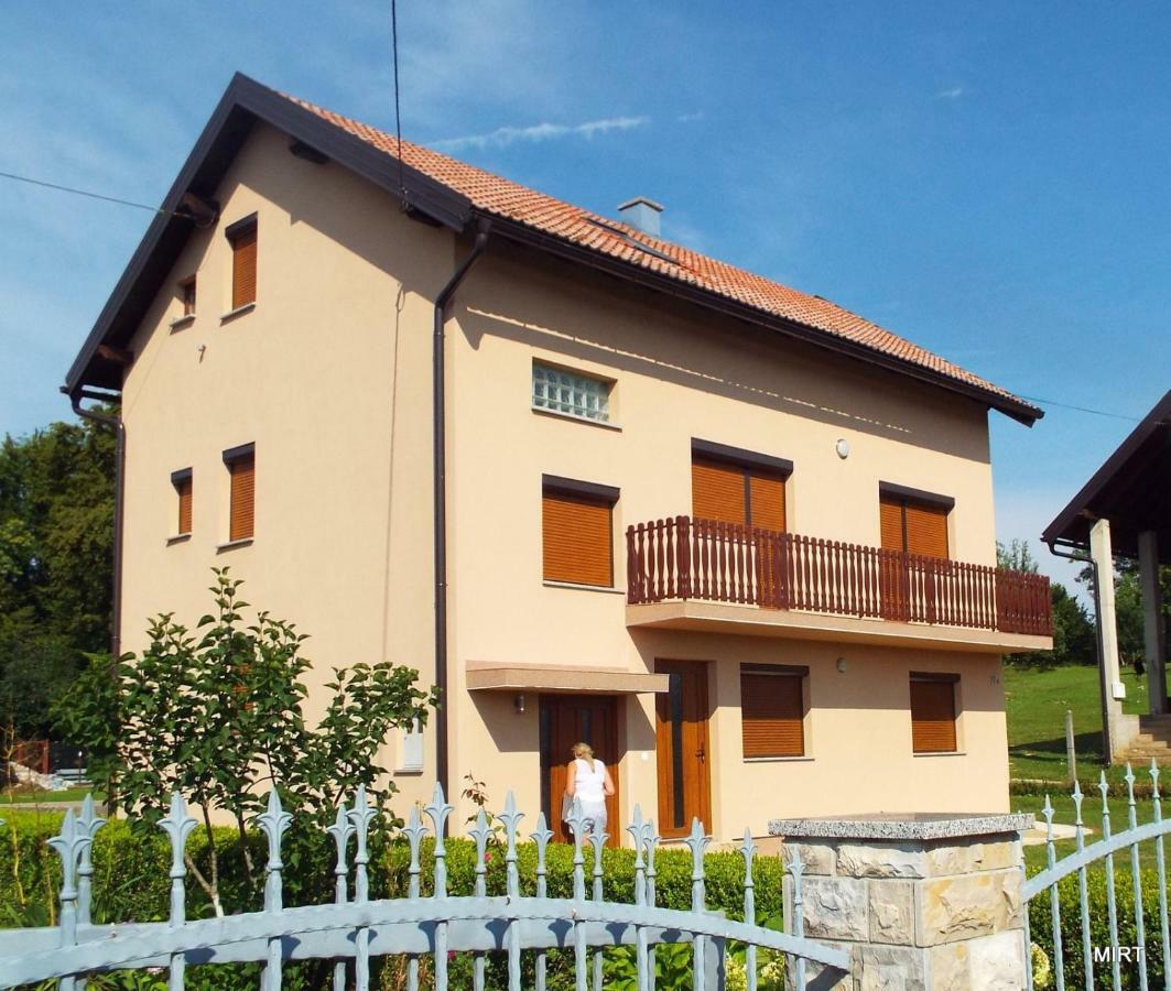 Apartman Mate Rakovica Esterno foto
